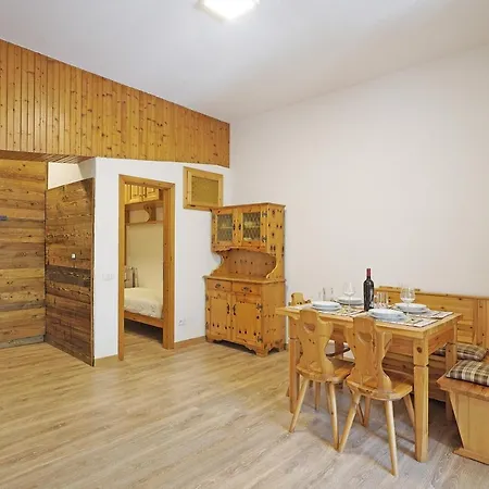Iflat Adamello 1 Lägenhet *